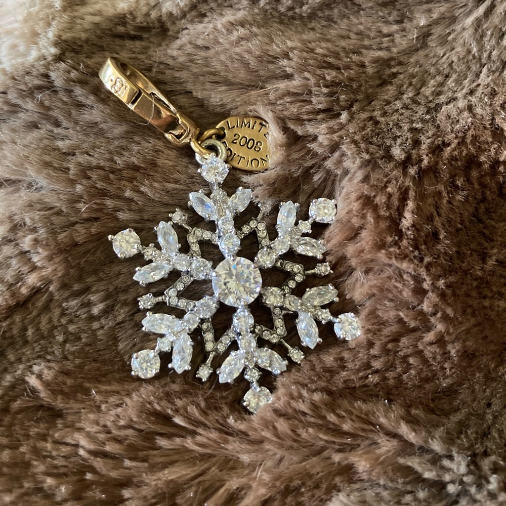Juicy couture Limited edition huge bling snowflake